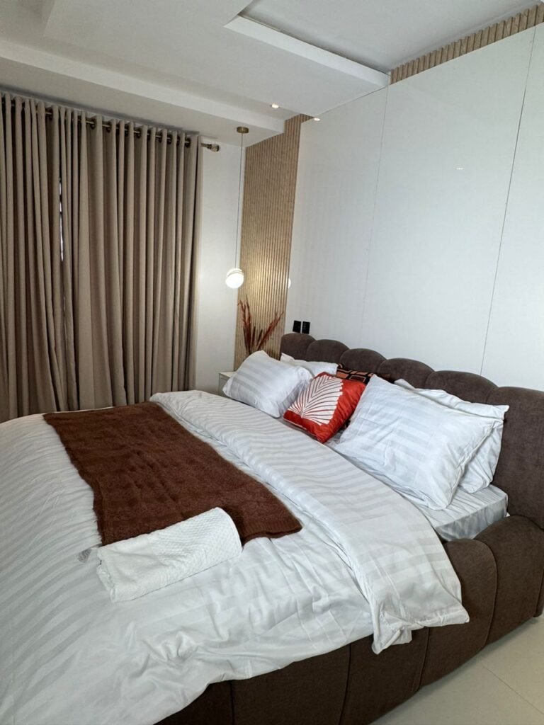 shortlet apartment with 24 hours electricity in Lagos