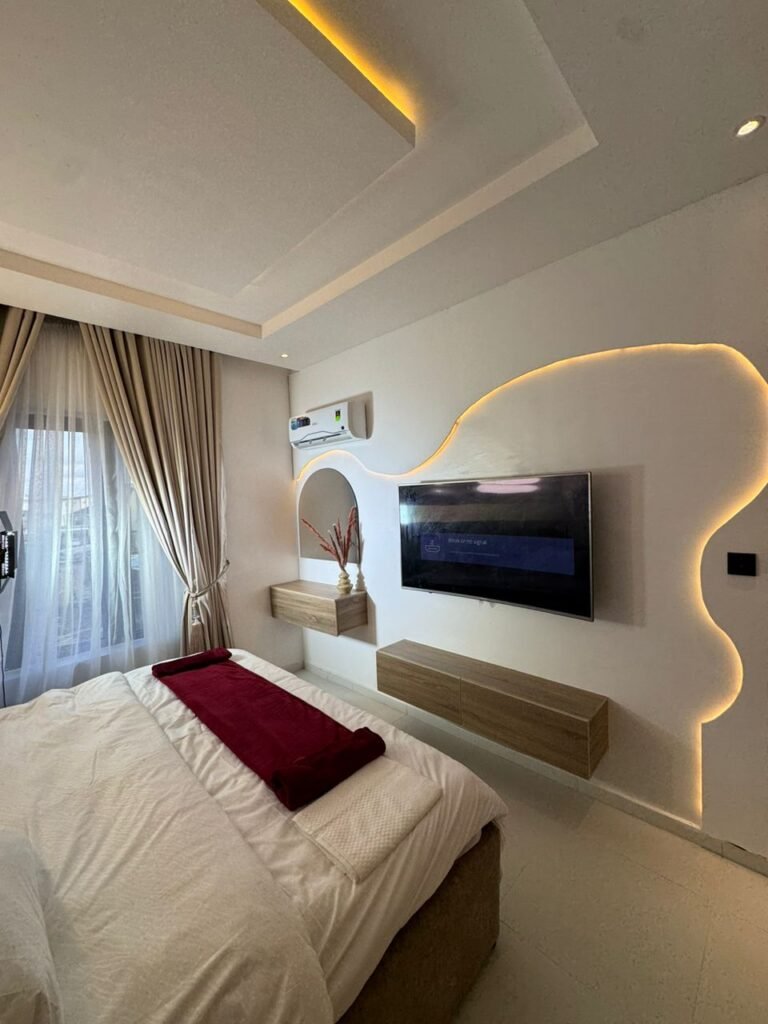 affordable shortlet apartment in Yaba Lagos