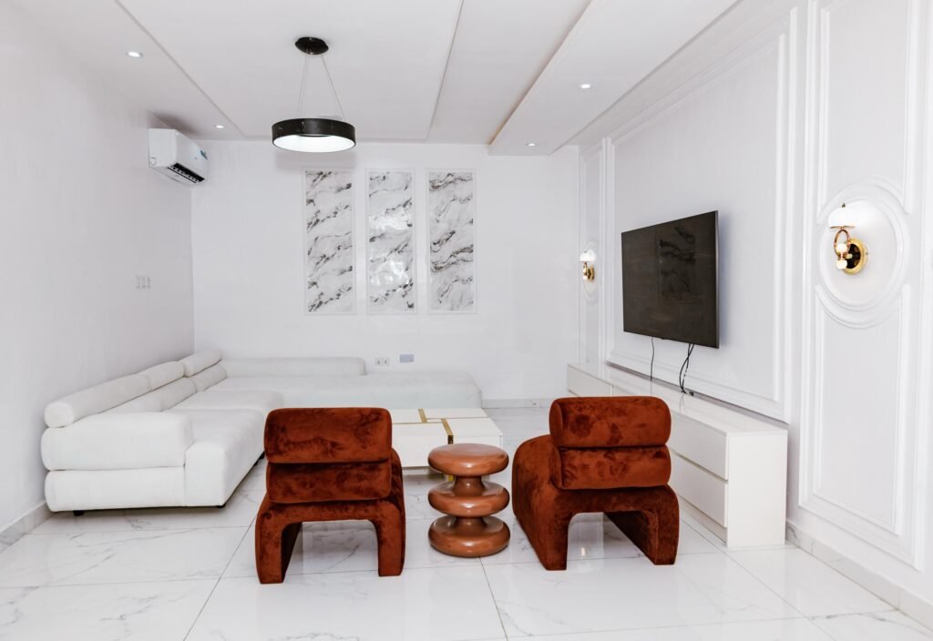 how to book shortlet apartment in Lagos without agent