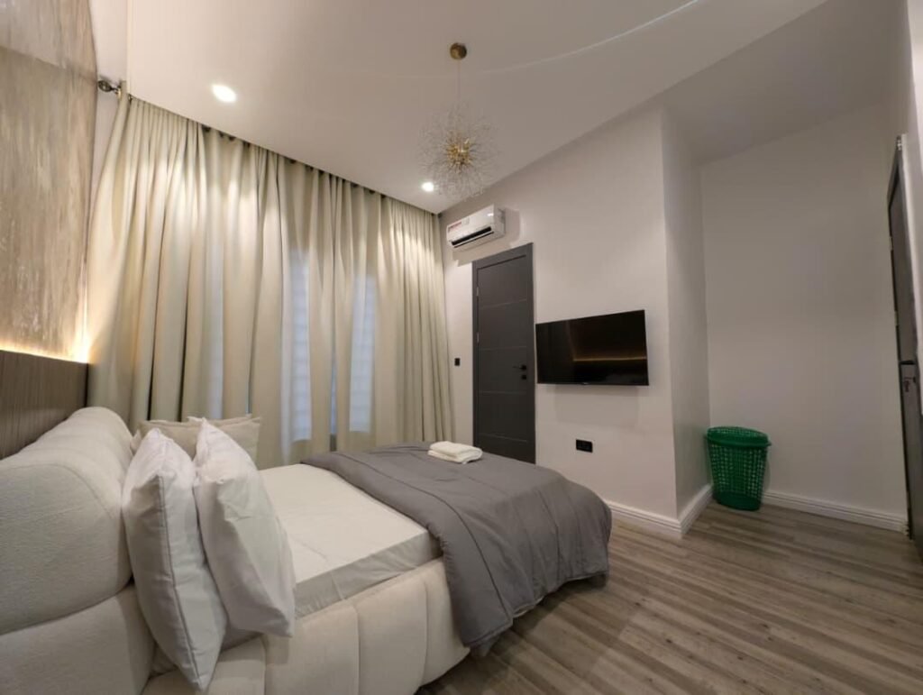executive shortlet apartment Lekki