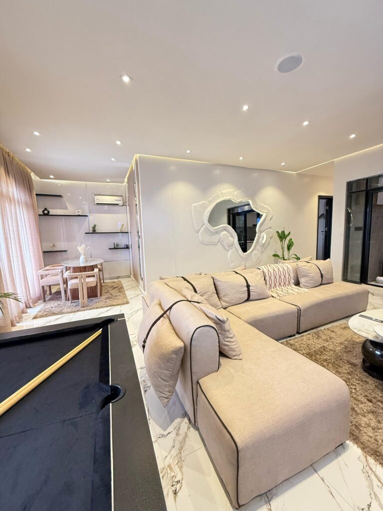 apartment with home cinema Lekki